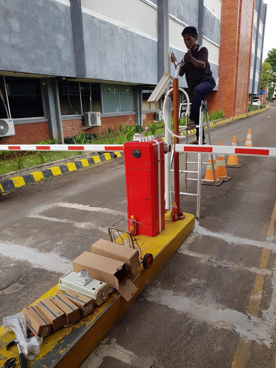 PARKING SYS 02